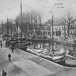 Schepen in De Havenkolk langs de vaart N.Z. te Assen